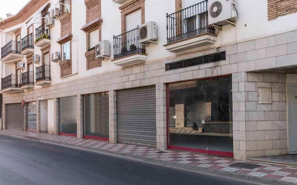 Ampio locale open space in vendita a Granada