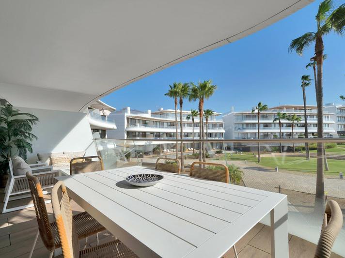 Apartamento en primeira liña Golden Mile Estepona