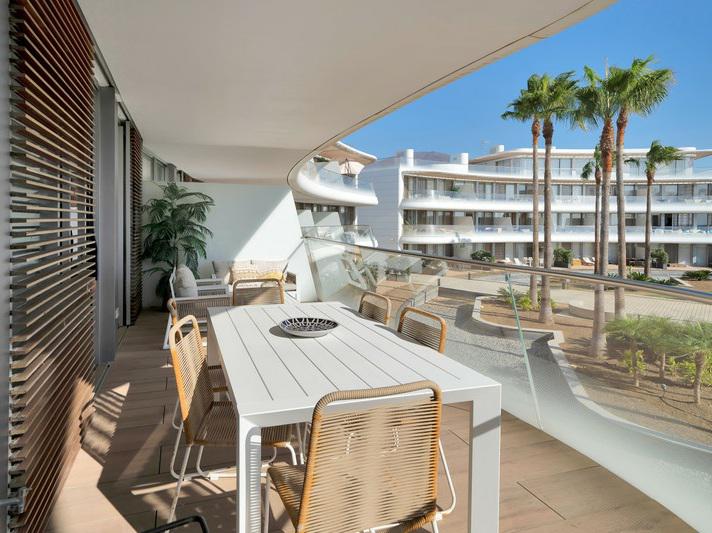 Apartament a primera línia Milla Oro Estepona