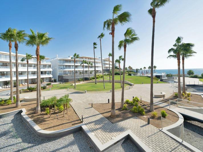 Apartamento en primeira liña Golden Mile Estepona