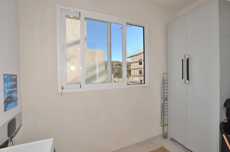 Se vende piso con magníficas vistas en la zona del Hospital Xanit Benalmadena